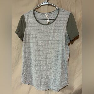 lululemon athletica Gray and Olive Short Sleeve Tee